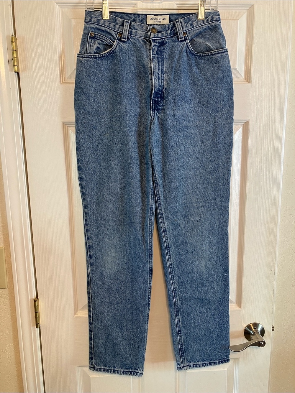 Vintage Jones Wear Sport high-waisted Mom tapered leg relaxed fit denim jeans 8
